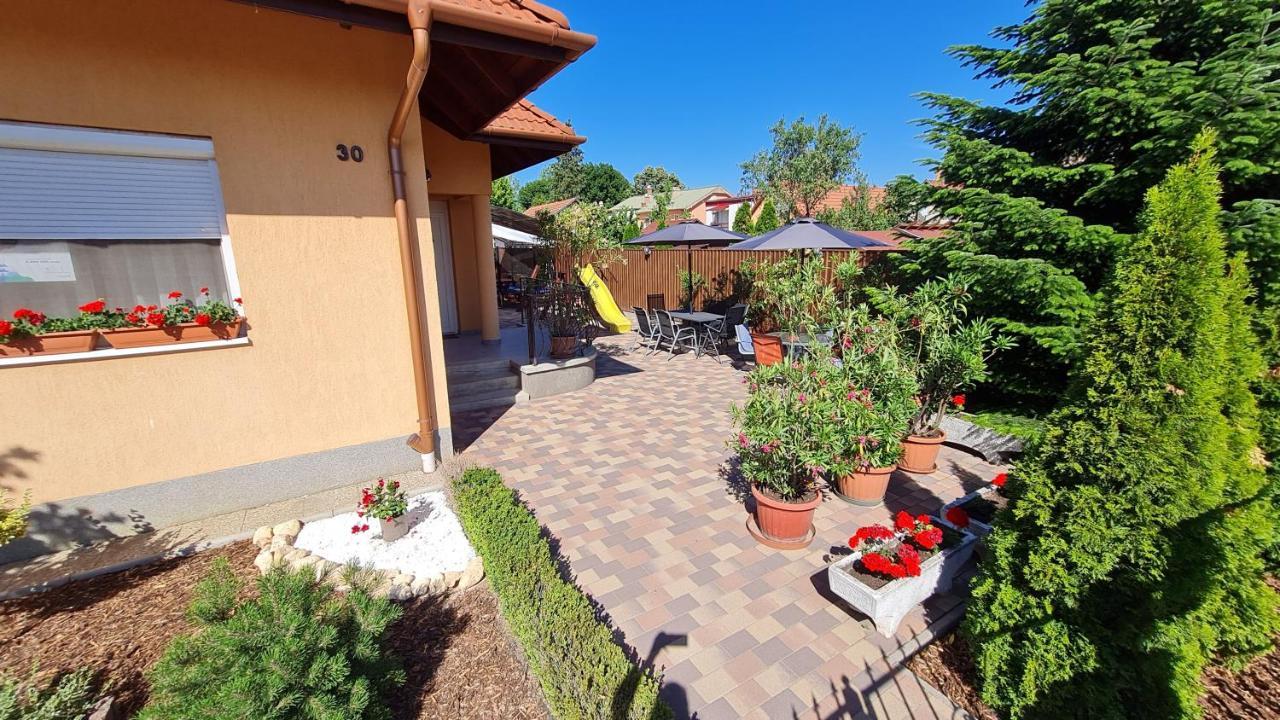 Ada Apartmanhaz Хайдусобосло Экстерьер фото